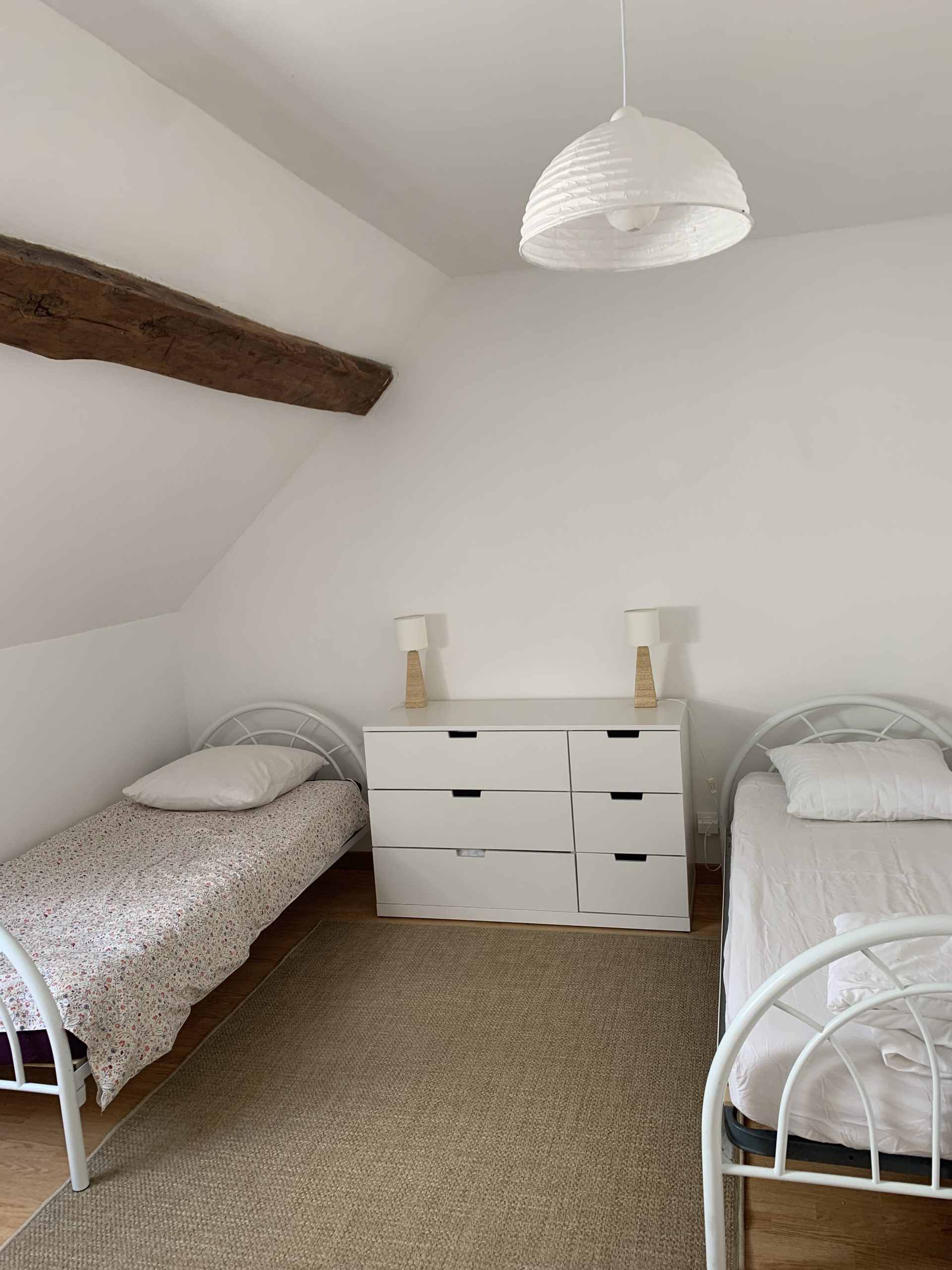 Chambre 3 lits simple étage